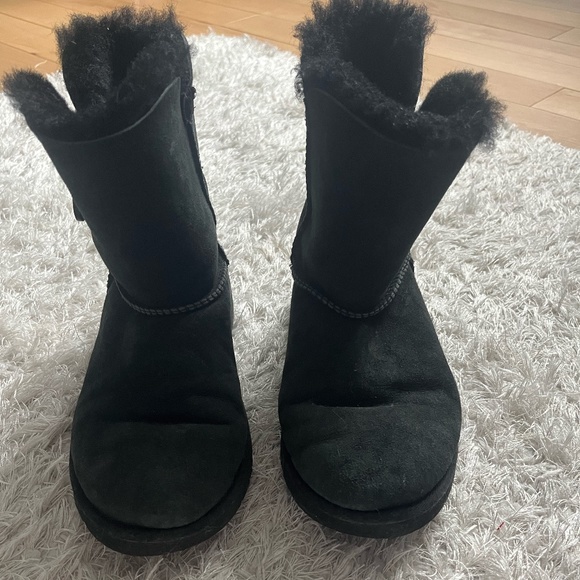 UGG Shoes - Black UGG boots (size 6 US)